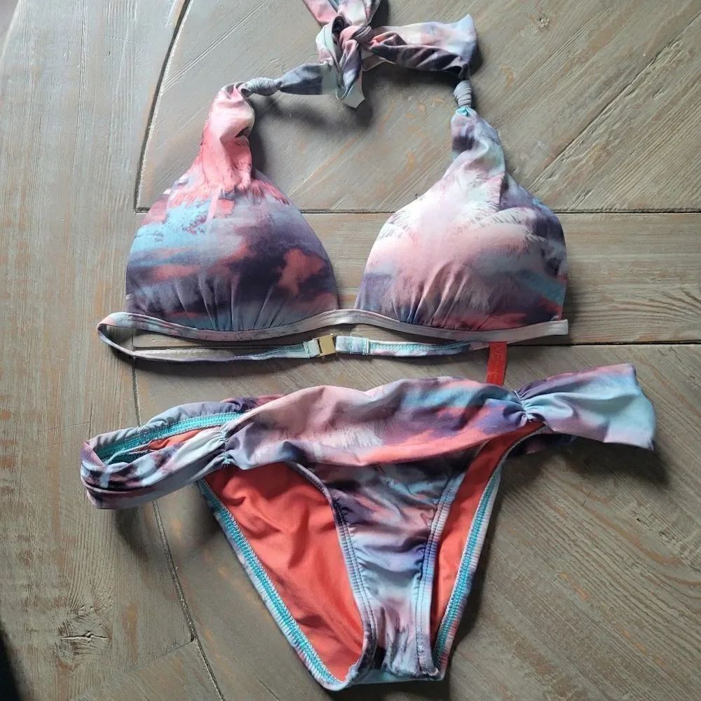 Bikini Luxe by Lisa Vogel 8 M